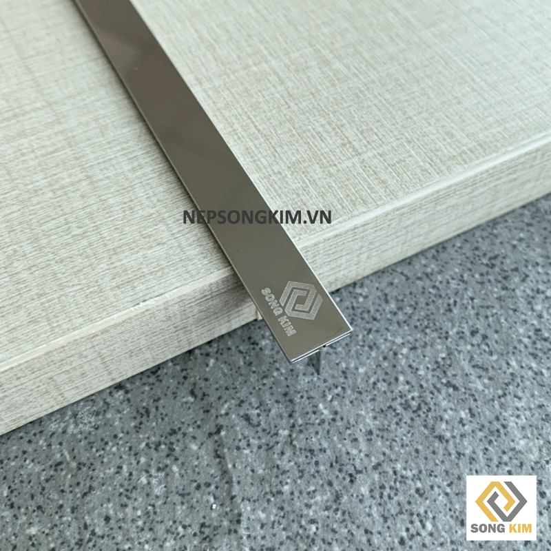 Nẹp Inox T10 Bạc Bóng